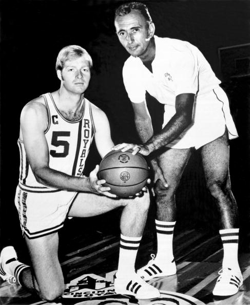 是一个年轻 是一个年轻